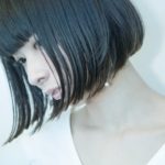 鎌野愛、新作シングル「解憶」12月1日リリース。同日にはMV公開。1stアルバムから約2年ぶりとなる透明なアンニュイピアノバラード