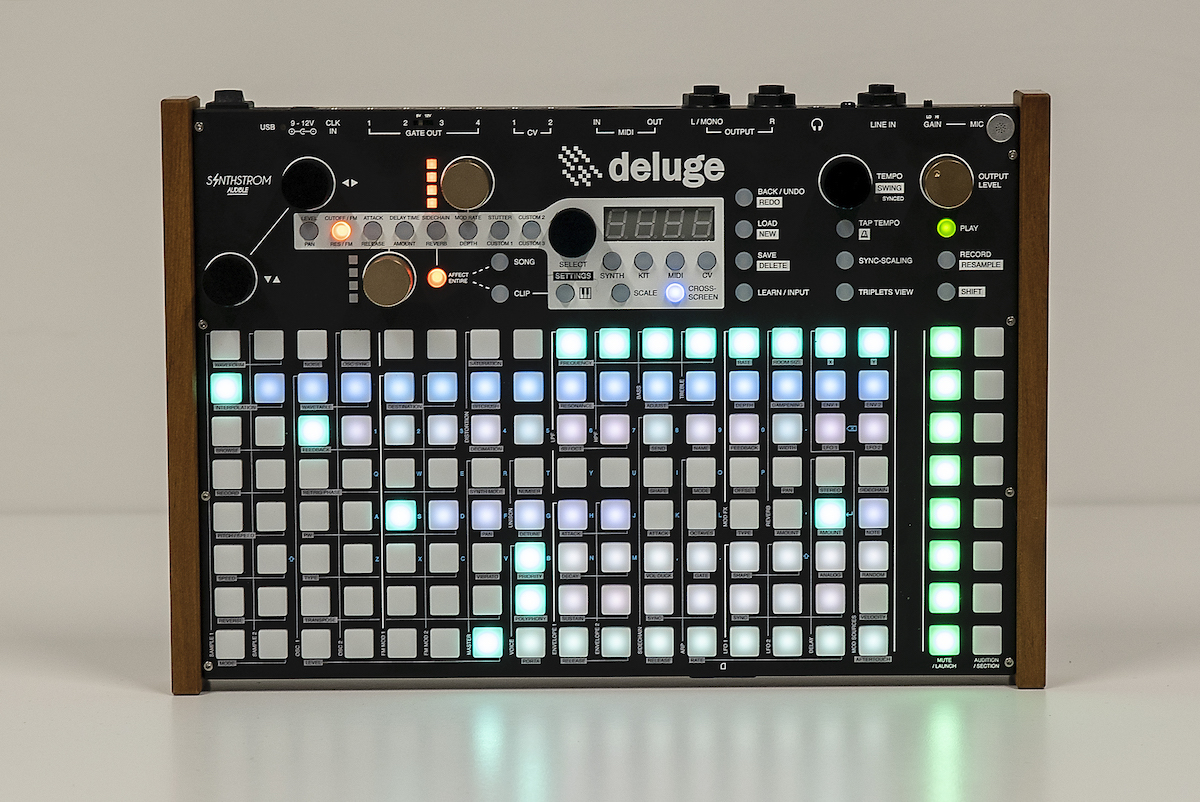 Synthstrom Deluge - portwood.ca