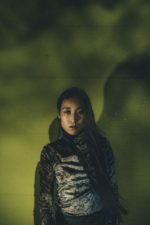 Nao Kawamura、約2年ぶりの新曲「幽体離脱」配信開始＆MV公開。現代社会へのメッセージを鮮やかな色彩感で描く