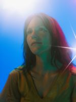 Kaitlyn Aurelia Smith、新作アルバム『Mosaic Of Transformation』発売決定。幻想的で美しい世界を描く