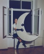 Kate NV、現時点での最新アルバム『Room for the Moon』からMV「Ça Commence Par」公開