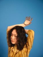 大石晴子、初全国流通1stアルバム『脈光』からリード曲「さなぎ」アニメーションMVプレミア公開
