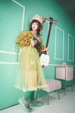 CHiLi GiRL、1stアルバム『MEBAE』リリース。川嶋志乃舞による“スパイシーでチャーミング”なソロプロジェクト