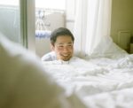 眞名子 新、初全国流通EP『もしかして世間』4月26日リリース。本人出演MV「言い分」公開